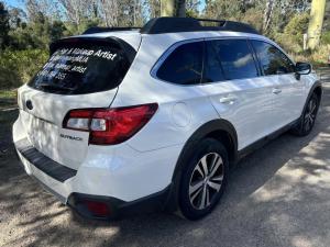 2019 Subaru Outback image 2