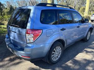 2011 Subaru Forester image 2