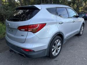2014 Hyundai Santa Fe image 2