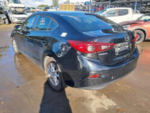 2015 Mazda Mazda3 BM image 2