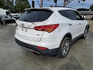 2015 Hyundai Santa Fe DM image 2