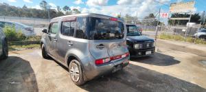 2010 Nissan Cube image 2
