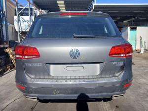 2014 Volkswagen Touareg 7P image 2