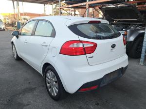 2014 Kia Rio UB image 2