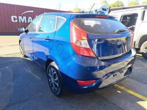 2016 Hyundai Accent RB image 2