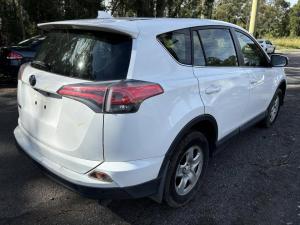 2016 Toyota Rav4 image 2