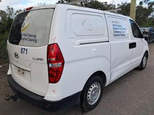 2015 Hyundai image 2