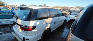 2005 Toyota Estima image 2