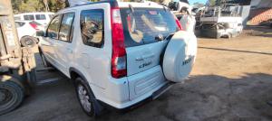 2005 Honda Cr V image 2