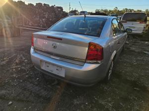 2003 Holden Vectra image 2