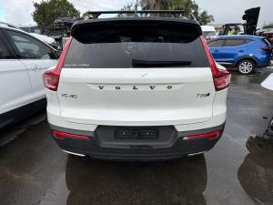 2019 Volvo Xc40 image 2