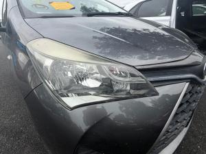 2015 Toyota Yaris image 2