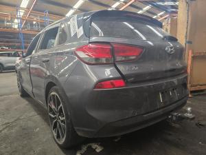 2018 Hyundai I30 2.0L G4NC AUTO 6SPD FWD ACTIVE image 2