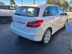2012 Mercedes Benz B Class W246 image 2
