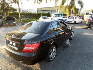 2013 Mercedes Benz C-class C 200 BLUEEFFICIENCY image 2