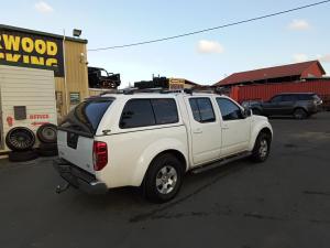 2010 Nissan Navara 4X4 ST image 2