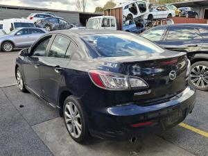 2010 Mazda 3 BL image 2