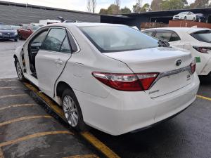 2017 Toyota Camry AVV50R image 2
