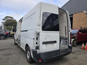 2018 Renault Master 2.3DT AUTO 6SPD FWD LWB MID ROOF image 2