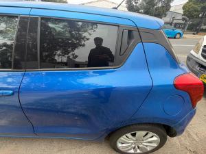2017 Suzuki Swift image 2