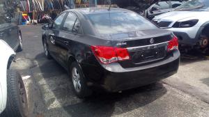 2010 Holden Cruze CD image 2