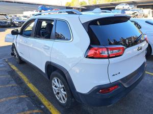 2017 Jeep Cherokee KL image 2