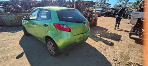 2010 Mazda 2 image 2