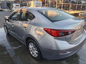 2016 Mazda 3 BN image 2