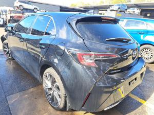 2019 Toyota Corolla ZWE211R image 2