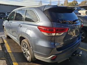 2017 Toyota Kluger GSU50R image 2