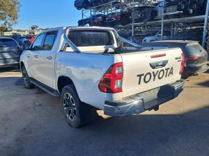 2021 Toyota Hilux image 2