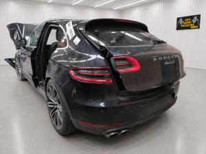 2016 Porsche Macan 3.0DT CTBA AUTO 7SPD 4WD S image 2