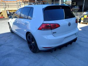 2015 Volkswagen Golf GEN 7 image 2