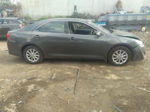 2011 Toyota Camry XV50 image 2