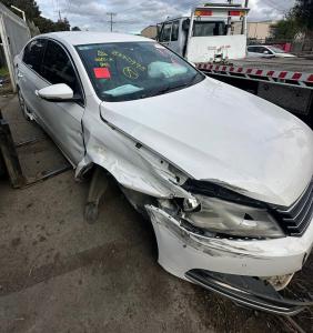 2014 Volkswagen Passat image 2