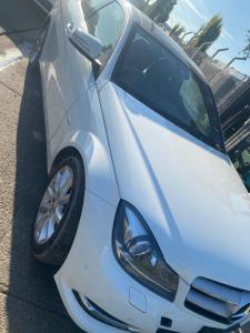 2011 Mercedes Benz C180 image 2