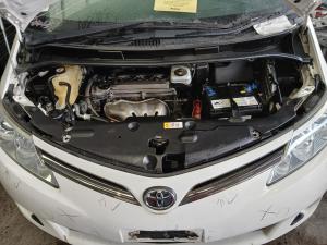 2018 Toyota Tarago ACR50R image 2