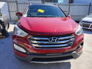 2014 Hyundai Santa Fe DM image 2