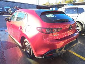 2019 Mazda 3 BP image 2