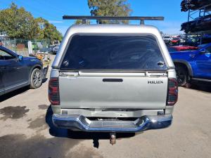 2013 Toyota Hilux 1KD-FTV image 2