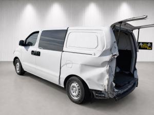 2014 Hyundai Iload 2.5DT PLASTIC INLET D4CB MAN 6SPD RWD image 2