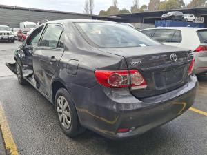 2010 Toyota Corolla ZRE152R image 2