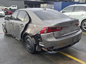 2013 Lexus Is250/is250c GSE31R image 2