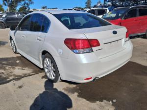 2011 Subaru Liberty 5TH GEN image 2