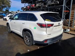 2016 Toyota Kluger GSU50/GSU55 image 2