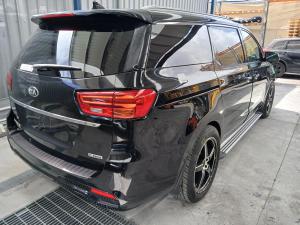 2018 Kia Carnival YP image 2