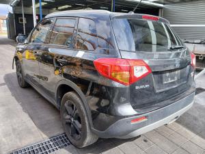2017 Suzuki Vitara LY image 2
