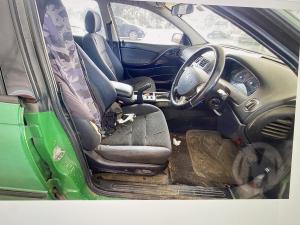 2004 Holden Commodore VY CREWMAN image 2