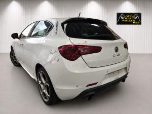 2014 Alfa Romeo Giulietta 1.7T 940A1000 MAN 6SPD FWD QV image 2