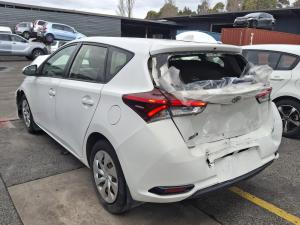 2015 Toyota Corolla ZRE182R image 2